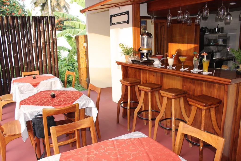 Hotel Del Sol Galapagos 푸에르토아요라 외부 사진