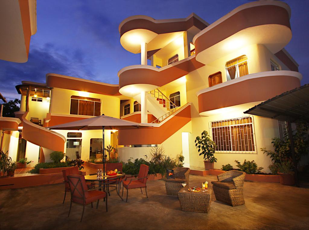 Hotel Del Sol Galapagos 푸에르토아요라 외부 사진