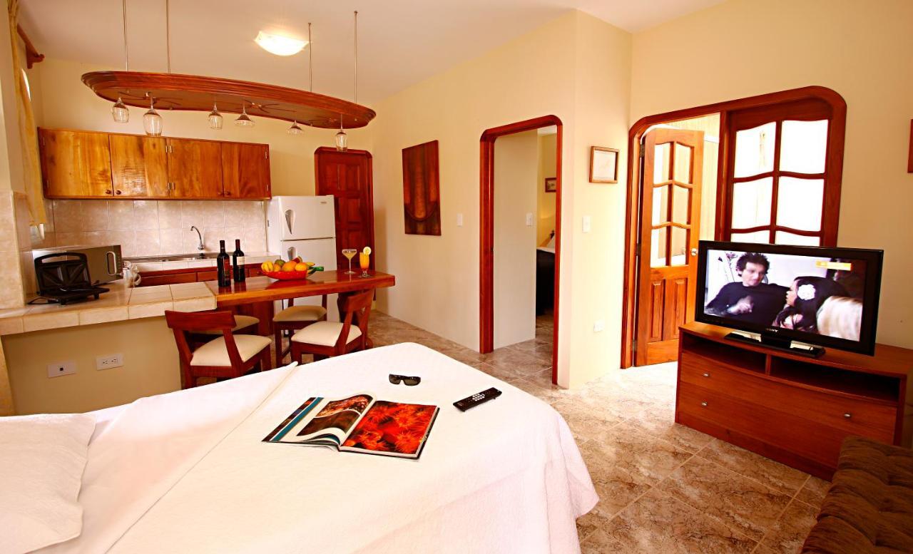 Hotel Del Sol Galapagos 푸에르토아요라 외부 사진